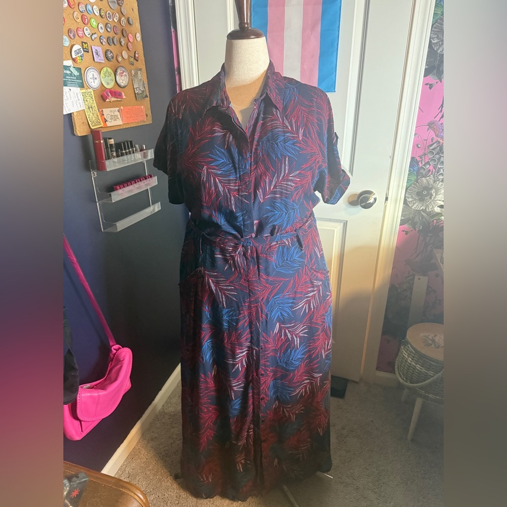 XL Navy and Red Leaf Print Dress with pockets